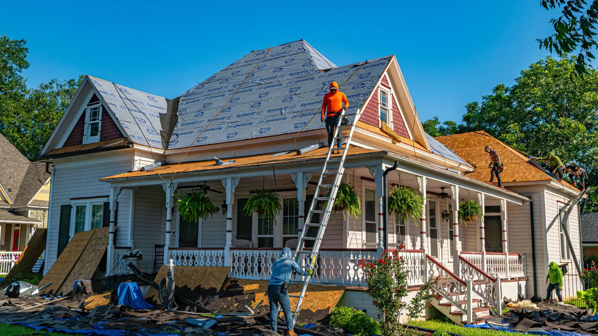 7 Warning Signs It's Time To Replace Your Roof